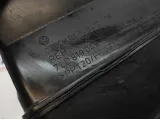 Воздухозаборник Volkswagen Touareg 7L0819049.