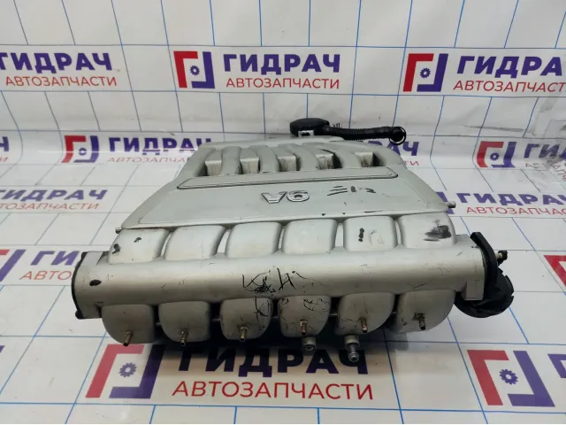 Коллектор впускной Volkswagen Touareg (GP) 022133201AJ