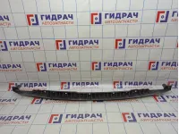 Направляющая заднего бампера центральная Volkswagen Touareg (GP) 7L6807863B
