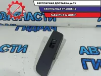 Кнопка стеклоподъемника Volkswagen Tiguan 7L6959855B. С накладкой.