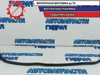 Уплотнитель капота Volkswagen Tiguan 5N0823723B.