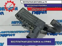 Корпус воздушного фильтра Volkswagen Tiguan 3C0129607BH.