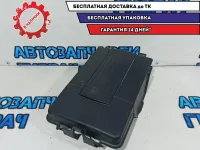 Крышка аккумулятора Volkswagen Tiguan 3C0915443A.