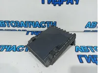 Крышка блока предохранителей Volkswagen Tiguan 1K0937132F.