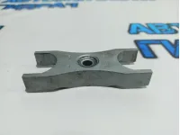 Кронштейн форсунки Volkswagen Tiguan 04L130216.