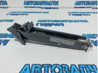 Домкрат Volkswagen Tiguan 5N0011031A.