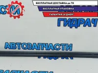 Уплотнитель стекла передний правый Volkswagen Tiguan 5N08374805AP.