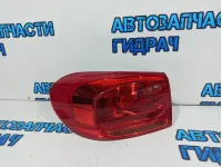 Фонарь задний наружный левый Volkswagen Tiguan 5N0945095Q.