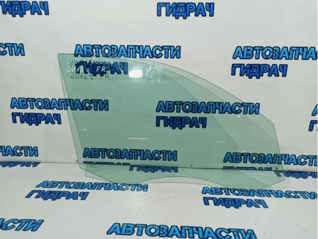 Стекло двери передней правой Volkswagen Tiguan 5N0845202.
