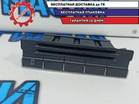 Кнопка антипробуксовочной системы Volkswagen Tiguan 5N1927132AF.
