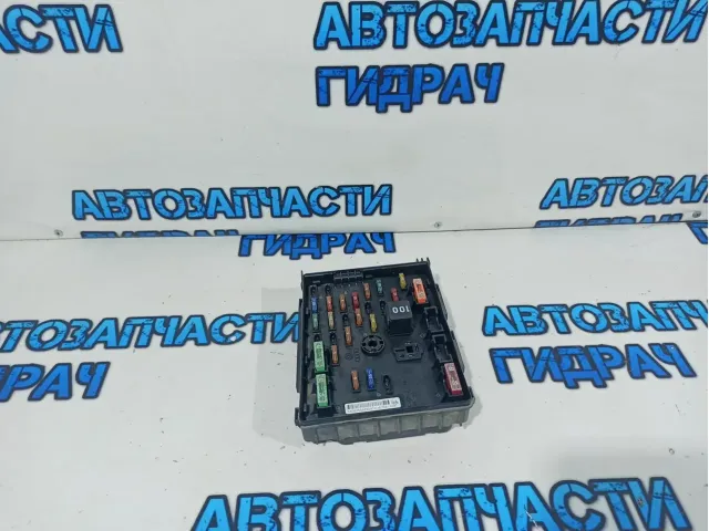 Предохранитель Volkswagen Tiguan 5N0937629A.
