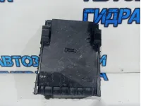 Крышка блока предохранителей Volkswagen Tiguan 1K0937132F.