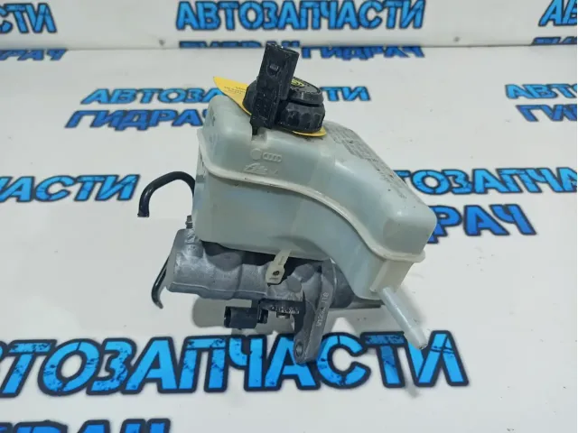 Цилиндр тормозной главный Volkswagen Tiguan 3C1614019E.