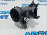Воздуховод Volkswagen Tiguan 03C129617G. Сломаны крепления.
