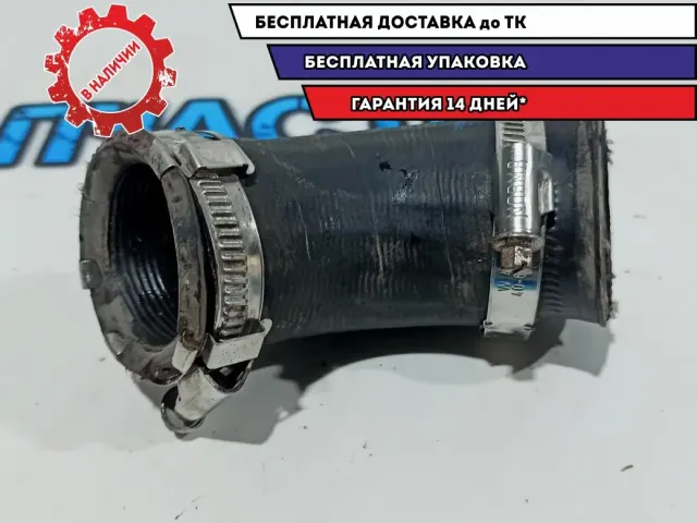 Патрубок интеркулера Volkswagen Tiguan 1K0145828C.