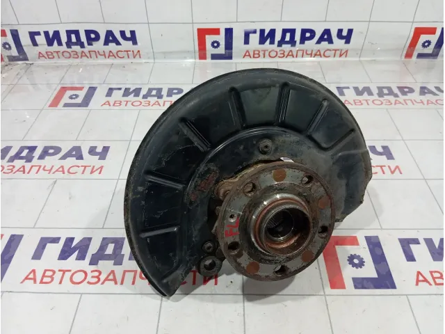 Кулак поворотный передний левый Volkswagen Caddy (2k) 1K0407255AA