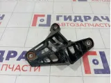 Кронштейн крепления троса КПП Volkswagen Caddy (2k) 1K0711789G