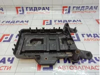Крепление АКБ Volkswagen Caddy (2k) 1K0915333