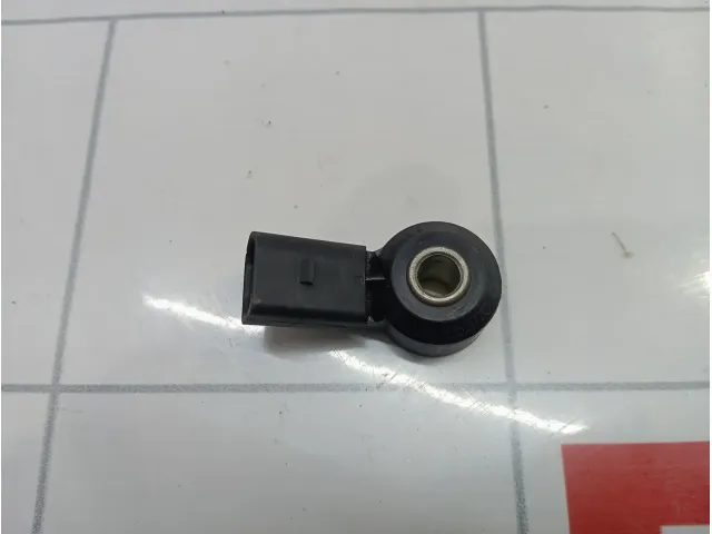 Датчик детонации Volkswagen Golf (Mk6) 030905377C