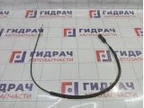 Трос открывания капота Volkswagen Golf (Mk6) 5K0823535