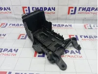 Крепление АКБ Volkswagen Golf (Mk6) 1K0915333