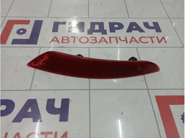 Отражатель в задний бампер левый Volkswagen Golf (Mk6) 5K0945105G