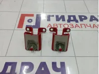 Петли двери багажника Volkswagen Golf (Mk6) 5K6827301A