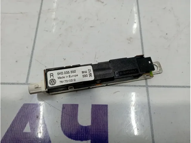 Антенна Volkswagen Golf (Mk6) 5K0035552