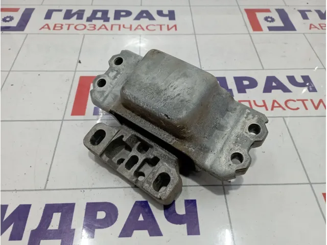 Опора КПП левая Volkswagen Golf (Mk6) 1K0199555L