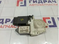 Моторчик стеклоподъемника передний правый Volkswagen Golf (Mk4) 1J1959802D001
