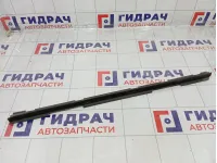 Уплотнитель стекла переднего левого Volkswagen Golf (Mk4) 1J4837471BB41