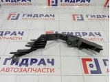 Направляющая заднего бампера правая Volkswagen Golf (Mk4) 1J6807394A