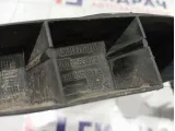 Направляющая заднего бампера правая Volkswagen Golf (Mk4) 1J6807394A