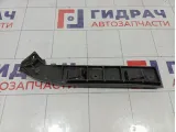 Направляющая переднего бампера левая Volkswagen Golf (Mk4) 1J0807183A