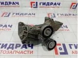 Кронштейн генератора Volkswagen Golf (Mk4) 032145169Q