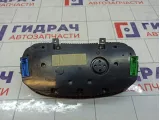Панель приборов Volkswagen Golf (Mk4) 1J0920825AX