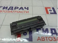 Блок управления климатической установкой Volkswagen Golf (Mk4) 3B1907044C