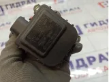 Моторчик заслонки отопителя Volkswagen Golf (Mk4) 8D2820511C