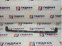 Направляющая заднего бампера Volkswagen Golf (Mk4) 1J6807861B