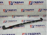 Направляющая заднего бампера Volkswagen Golf (Mk4) 1J6807861B