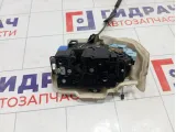 Замок двери передней правой Volkswagen Golf 3D1837016AC