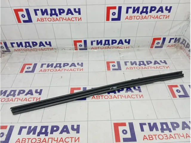 Уплотнитель стекла заднего левого Volkswagen Golf 5M0839479A5AP