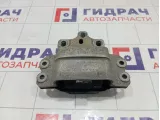 Опора двигателя левая Volkswagen Golf 1K0199555