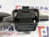 Опора двигателя левая Volkswagen Golf 1K0199555