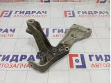 Кронштейн рычага переднего правого Volkswagen Golf 1K0199296E