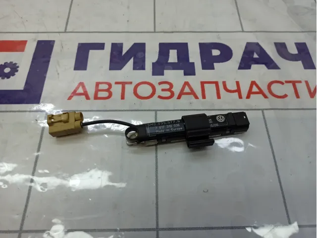 Антенна Volkswagen Golf 5M0035577G