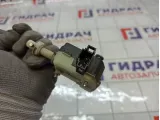 Активатор замка крышки бензобака Volkswagen Golf 5M0810773