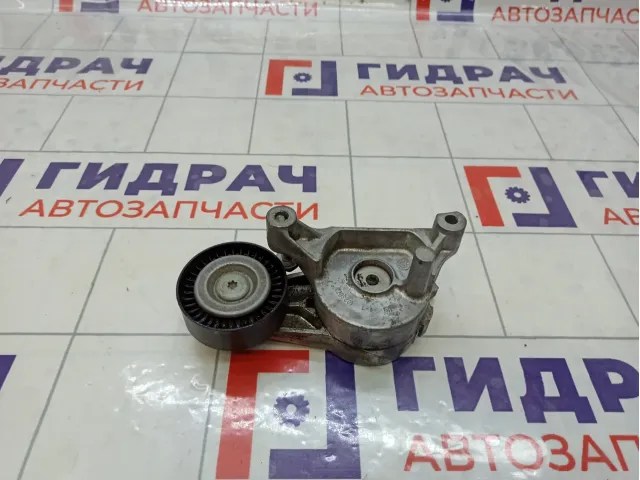 Ролик-натяжитель ремня Volkswagen Golf 03G903315A