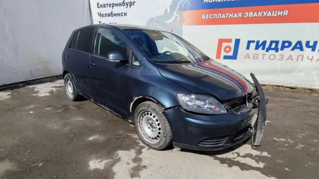 Автомобиль Volkswagen Golf  в разборе
