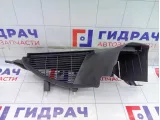 Кронштейн полки багажника левый Volkswagen Golf 1K6867761